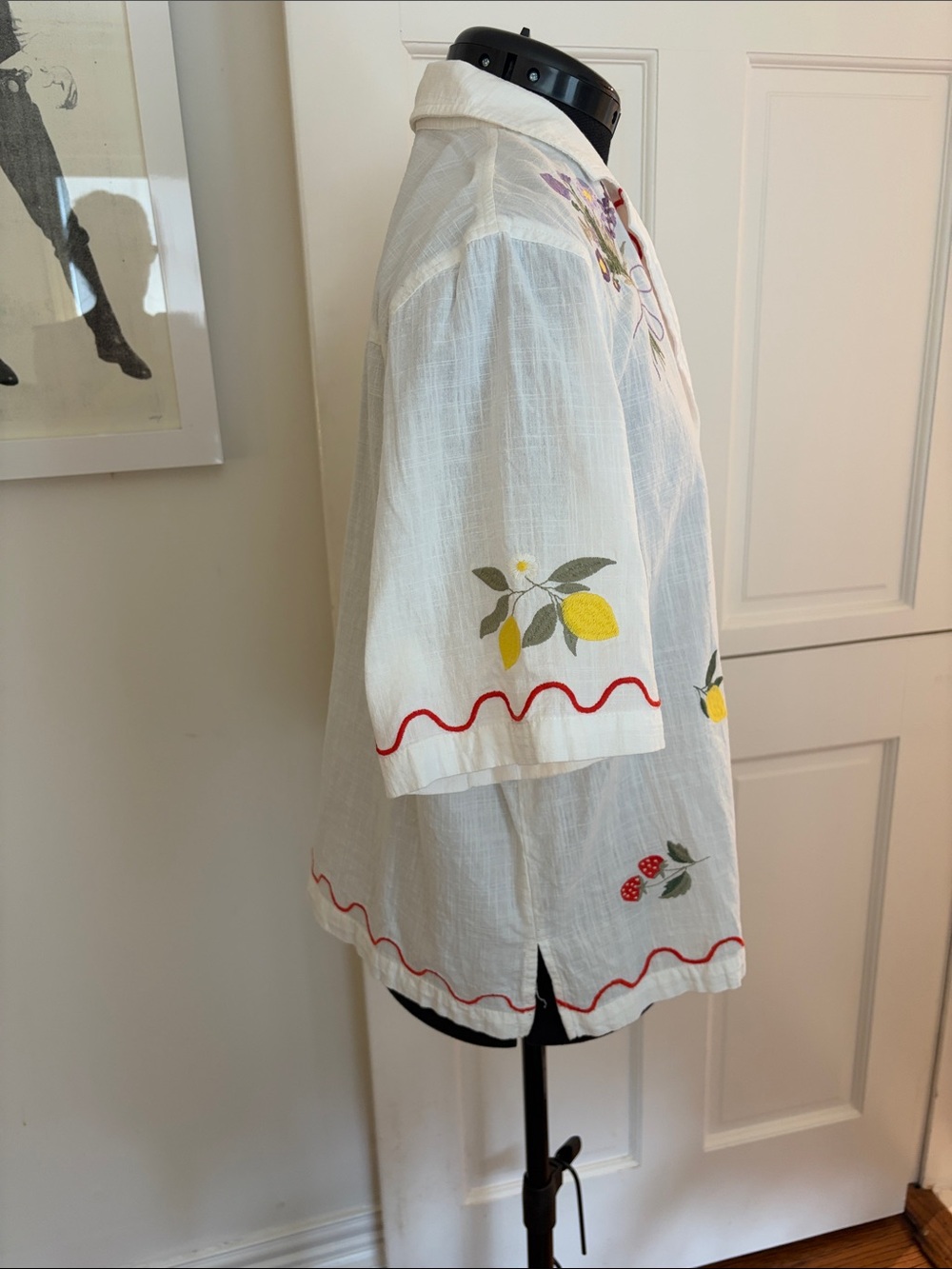 White Embroidered Short-Sleeve Button Front Blouse with Red Trim - Picture 8 of 9